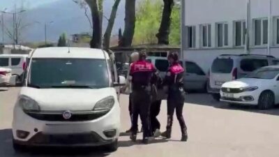 Bursa’da, sosyal medyada yapılan canlı yayın esnasında çıkan bir tartışma,