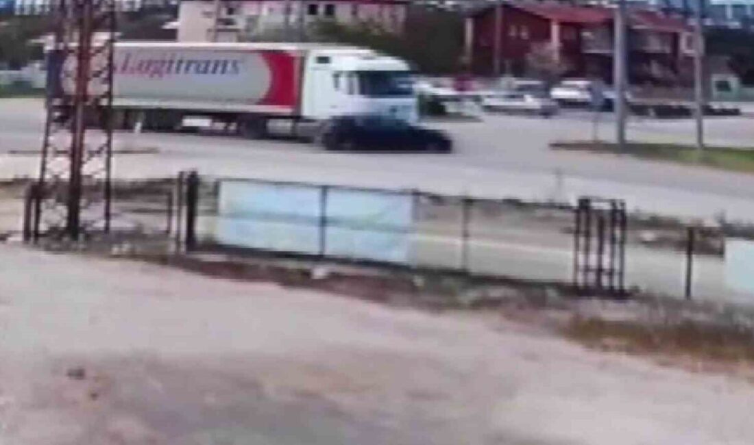 Amasya’da meydana gelen bir kaza, korku dolu anları kayda geçirdi.