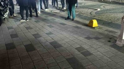 Tekirdağ’ın Kapaklı ilçesinde trafiğe kapatılmış bir caddede, bir çocuk motosiklet