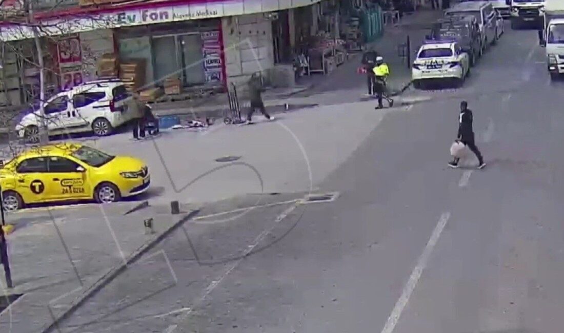 Erzincan’da, 23 Nisan Ulusal Egemenlik ve Çocuk Bayramı’nda uçan balonunu