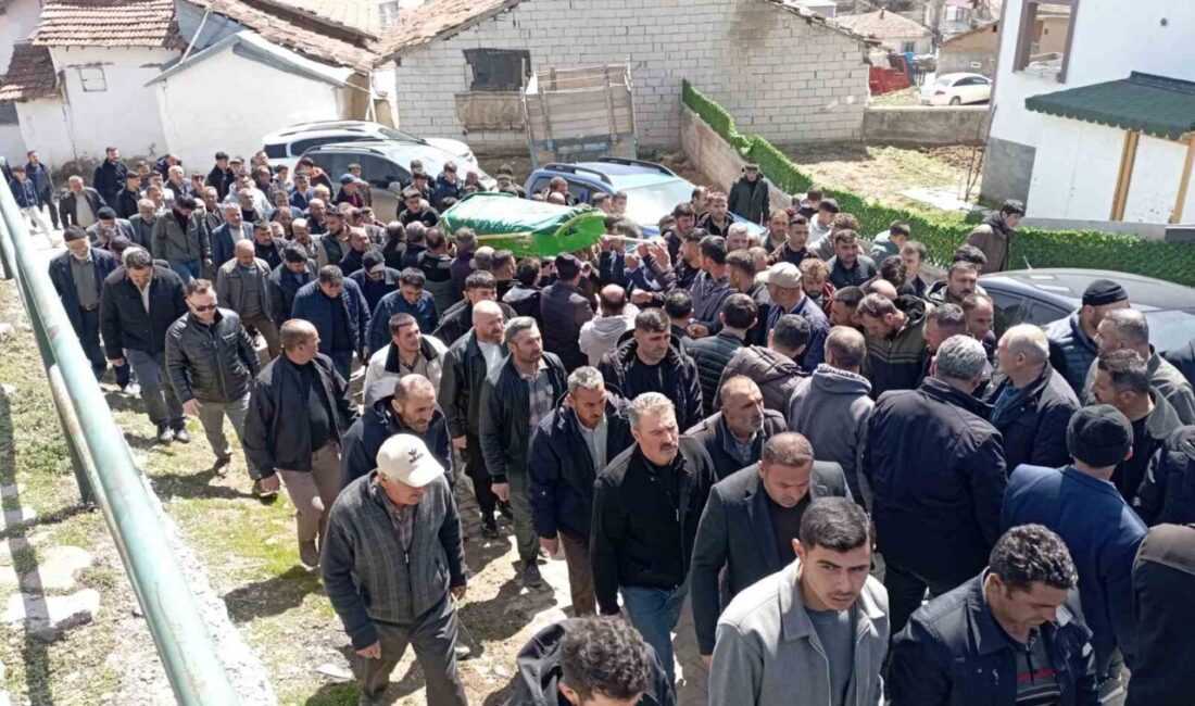 Sulusaray ilçesinde yaşanan traktör kazasında ağır yaralanan 15 yaşındaki genç,