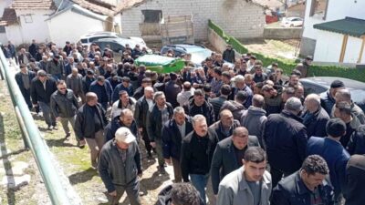 Sulusaray ilçesinde yaşanan traktör kazasında ağır yaralanan 15 yaşındaki genç,