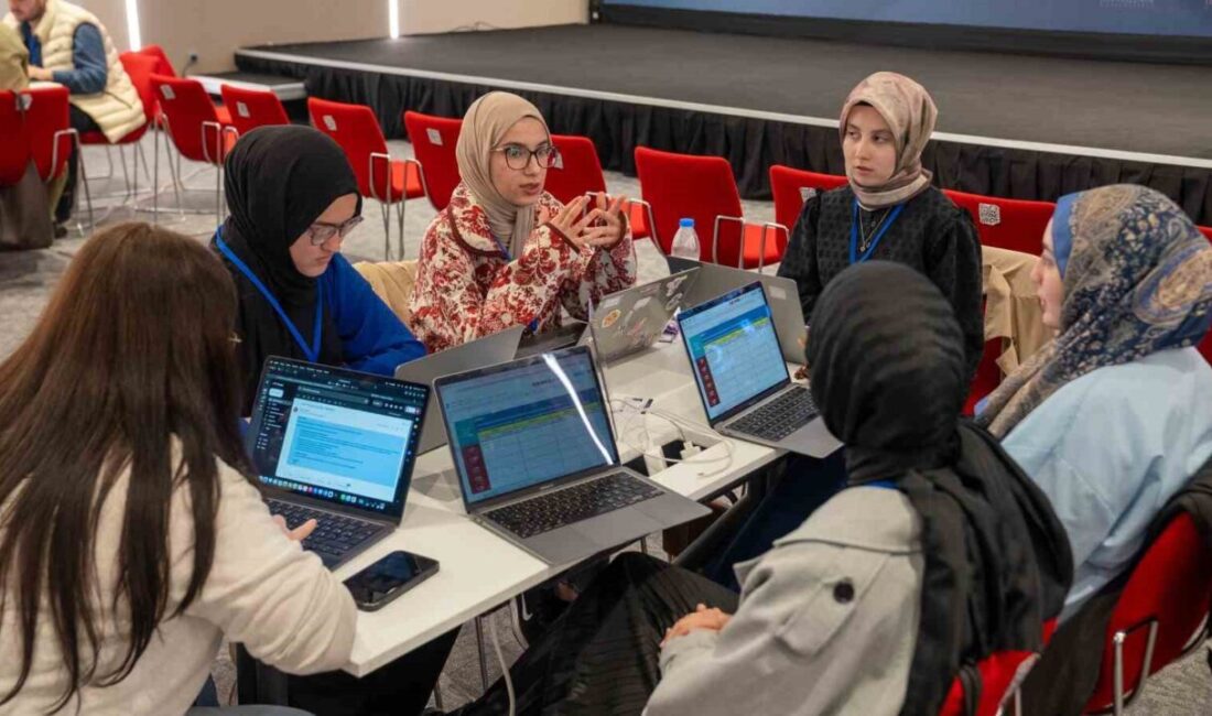 İstanbul İbn Haldun Üniversitesi’nde düzenlenen “Sağlıklı Yaşam ile Bağımsız Kampüs”