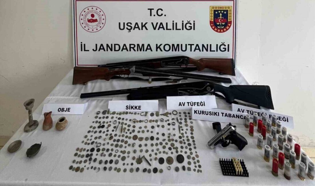 Uşak İl Jandarma Komutanlığı ekipleri, kaçakçılık olaylarını engelleme amacıyla yürütülen