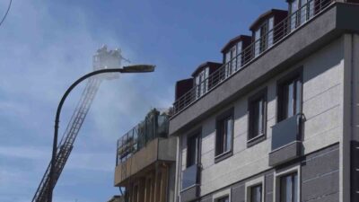 Üsküdar’da, İcadiye Mahallesi Sofracı Sokak’ta bulunan 5 katlı bir binanın