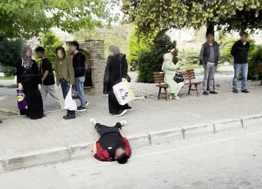 Adana’da, iddiaya göre merkez Seyhan ilçesinde bulunan Zübeyde Hanım Parkı’ndaki