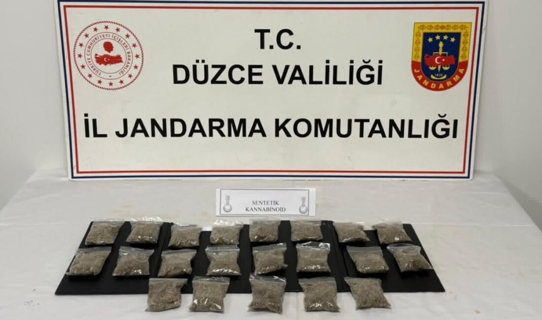 Düzce İl Jandarma Komutanlığı ekipleri, il dışından getirilmiş uyuşturucu maddeleri