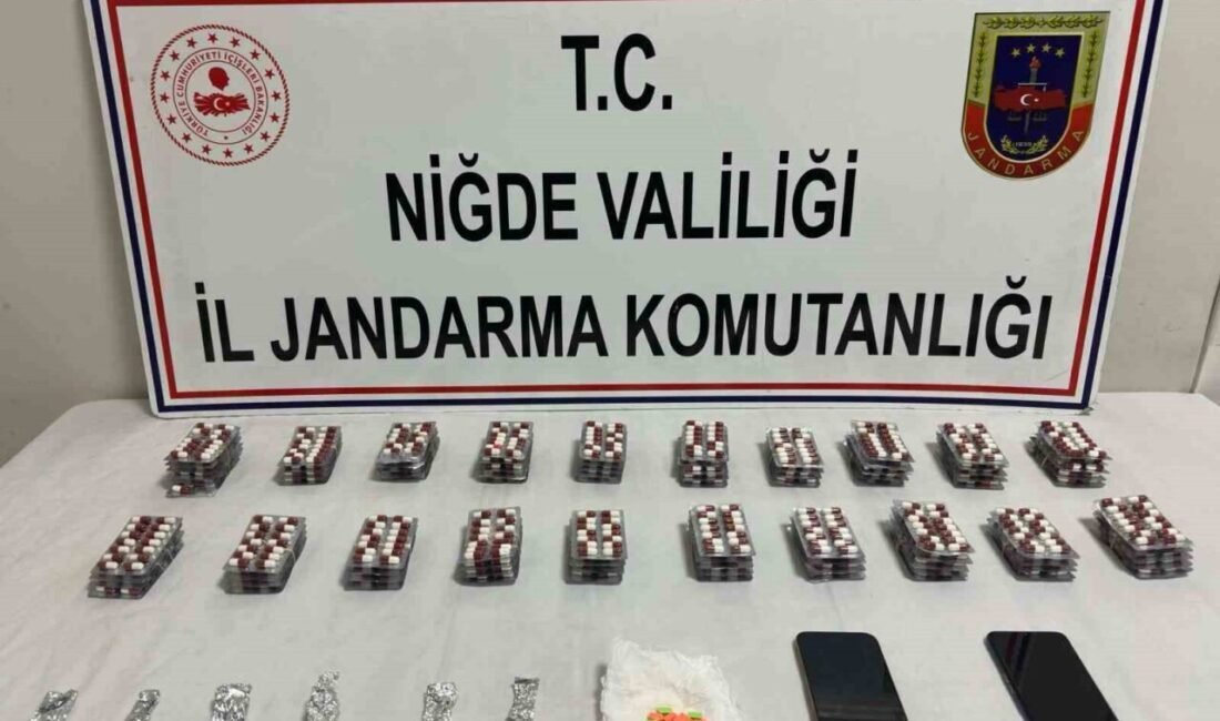 Niğde İl Jandarma Komutanlığı ekipleri, uyuşturucu madde ticareti yapan şahıslara
