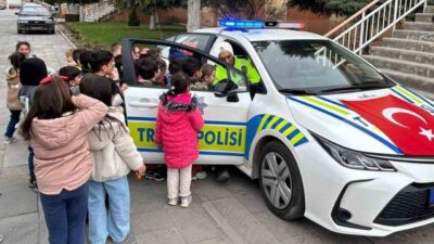 Erzincan Emniyet Müdürlüğü tarafından yapılan açıklamada, Üzümlü Anaokulu öğretmeni ve