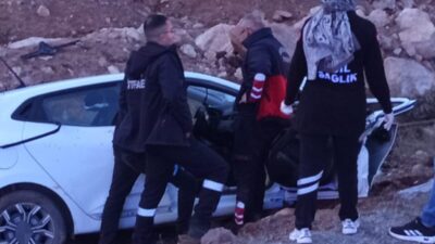 Çaldıran ilçesinde meydana gelen trafik kazasında, Ayrancılar Mahallesi yakınlarında 34