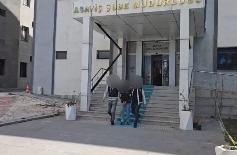 Van’ın İpekyolu ilçesinde meydana gelen hırsızlık olaylarıyla ilgili yapılan açıklamada,