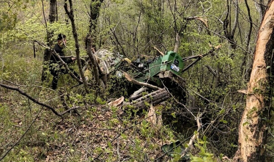 Samsun’un Yakakent ilçesinde meydana gelen kaza sonucunda traktör devrildi ve