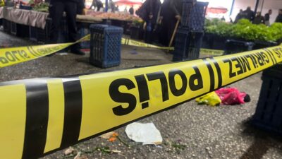 Yozgat’ın Yerköy ilçesinde kurulan çarşamba pazarında bıçaklı kavga meydana geldi.