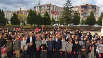 Yozgat’ın Yerköy ilçesinde, yaşanan üzücü olayların ardından okullarda anlamlı bir