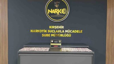 Kırşehir’de polis ekipleri, yolcu otobüsünde yapılan operasyonda uyuşturucu madde buldu