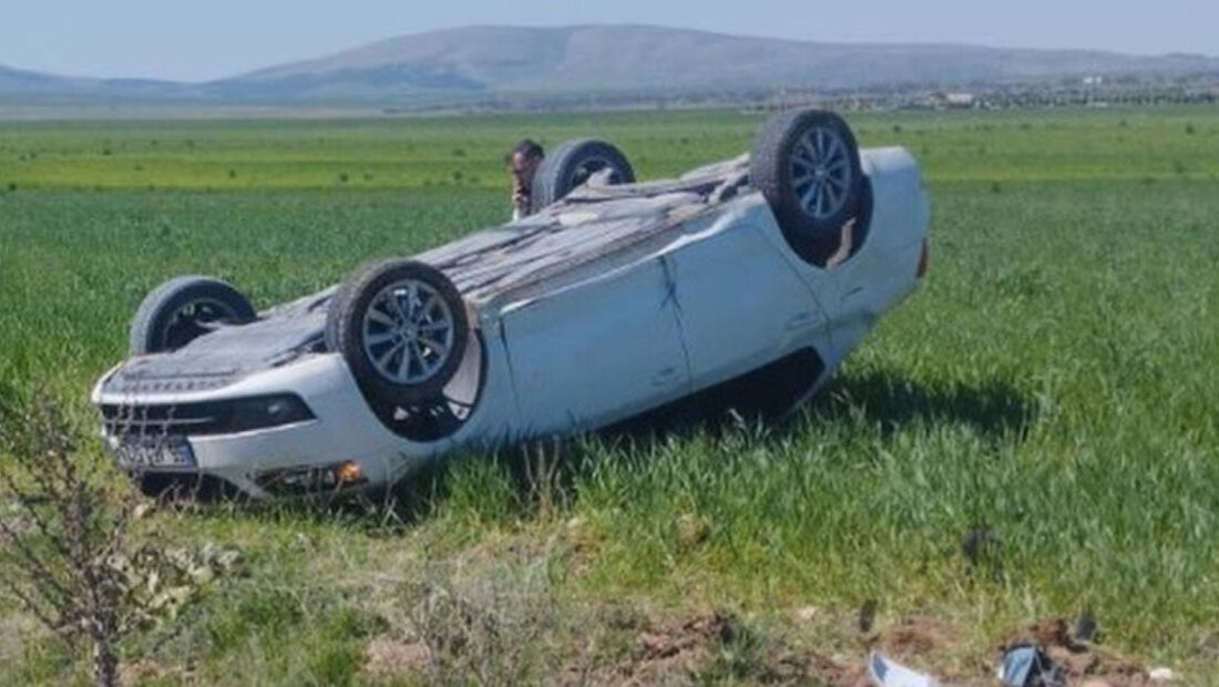 Yozgat’ın Sarıkaya ilçesine bağlı Yaylagül Köyü’nde meydana gelen trafik kazasında,