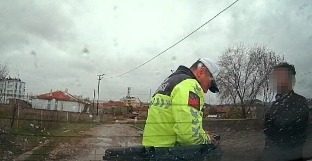 Yozgat ilinde gerçekleştirilen denetimlerde trafik kurallarını ihlal eden sürücülere cezai