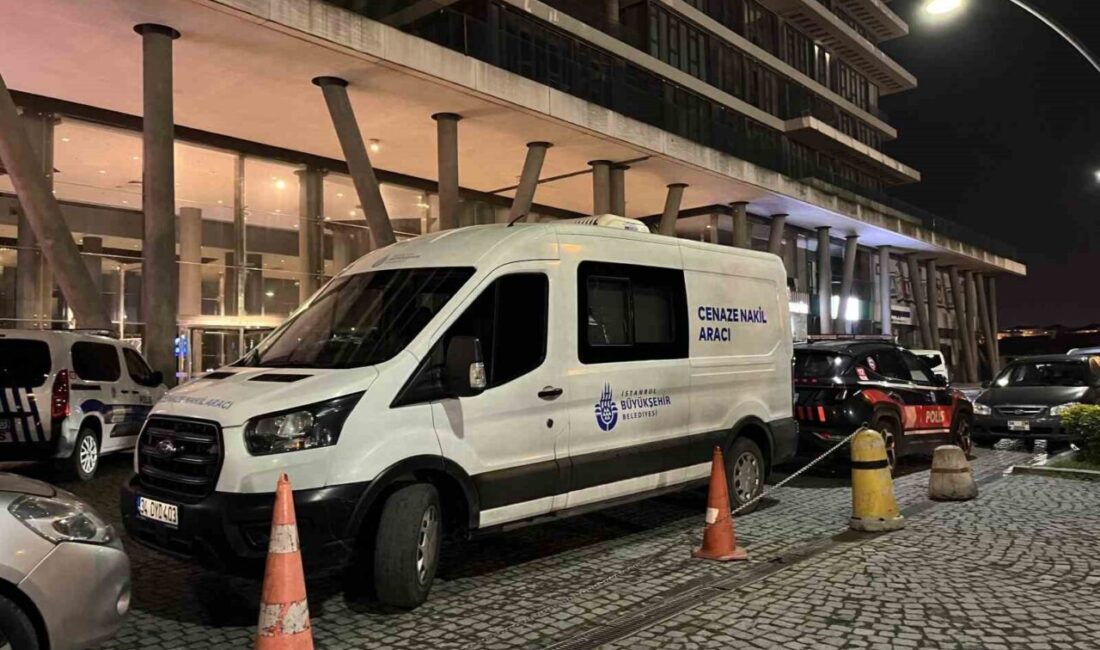 Zeytinburnu’nda Bir Yıl Önce Boşandığı Eşi ve Kızını Silahla Vurdu