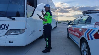 Yozgat İl Jandarma Komutanlığı, şehirlerarası yolcu taşımacılığında trafik güvenliğini artırmaya