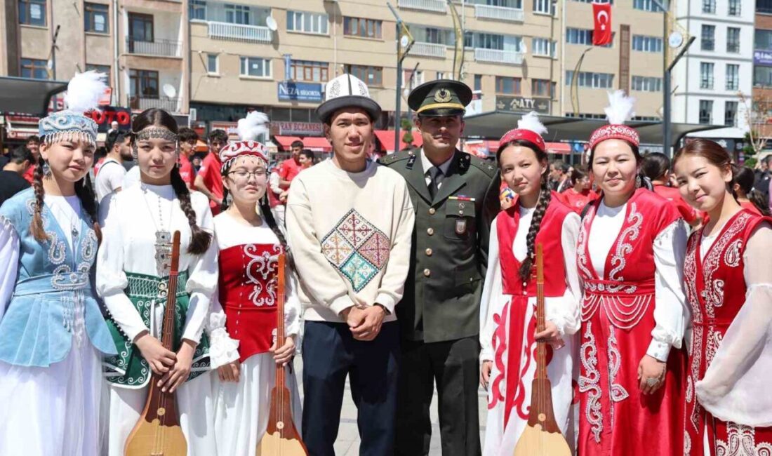 Elazığ’da düzenlenen 19 Mayıs Gençlik ve Spor Fest etkinlikleri sırasında
