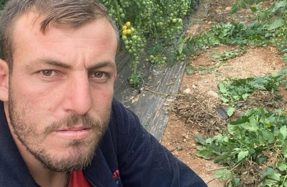 Antalya’da, 27 yaşındaki genç bir adamın eski kız arkadaşının evinin