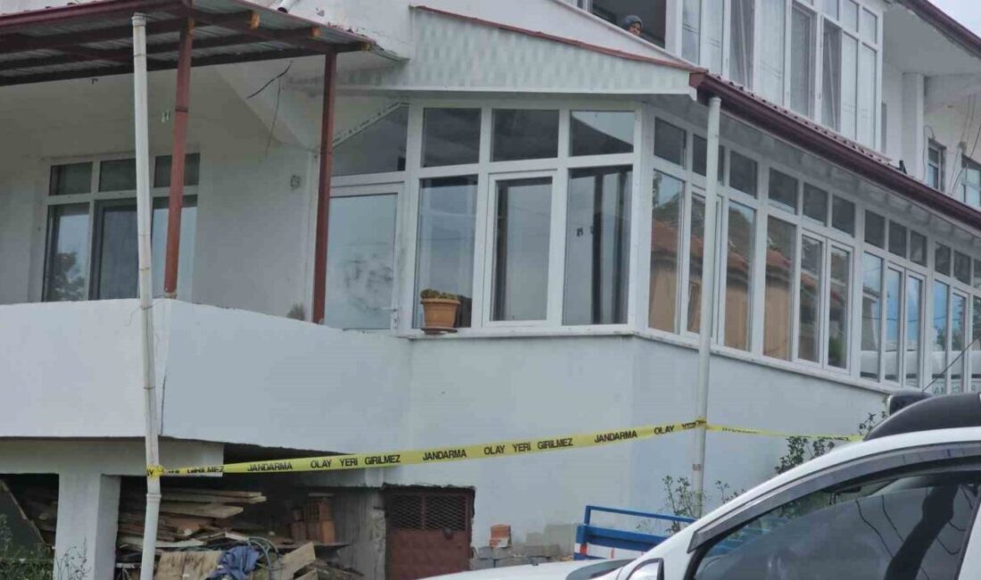 Zonguldak’ta yaşanan üzücü bir olayda, kız arkadaşının “3 kişi geldi