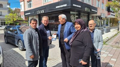 İYİ Parti Yerköy İlçe Başkanı Tahsin Kılıçlı, beraberinde İlçe Kadın