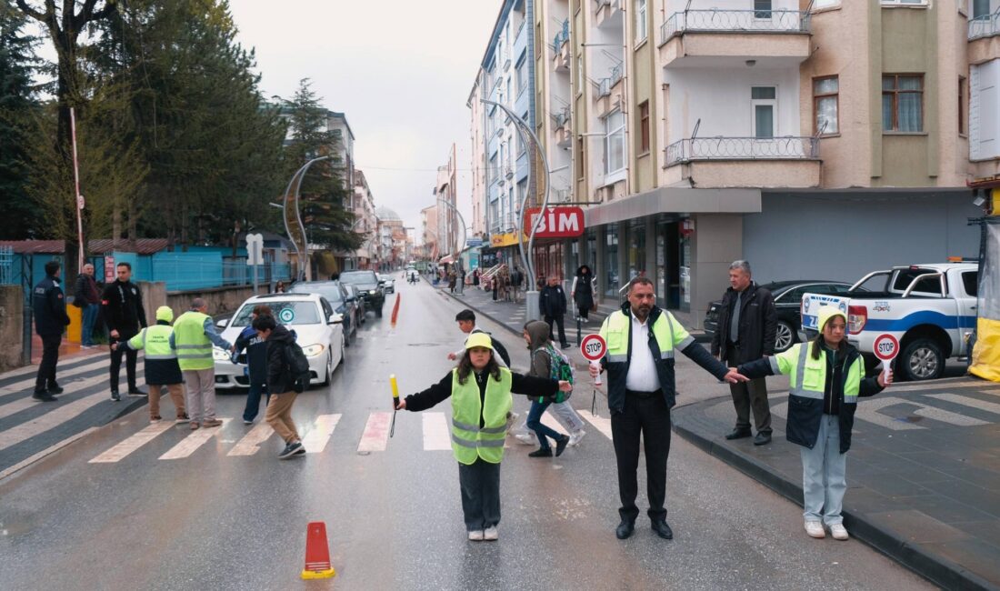 Sorgun Belediye Başkanı Erkut Ekinci, ilçedeki öğrencilerin okul yolunda güvenliğini