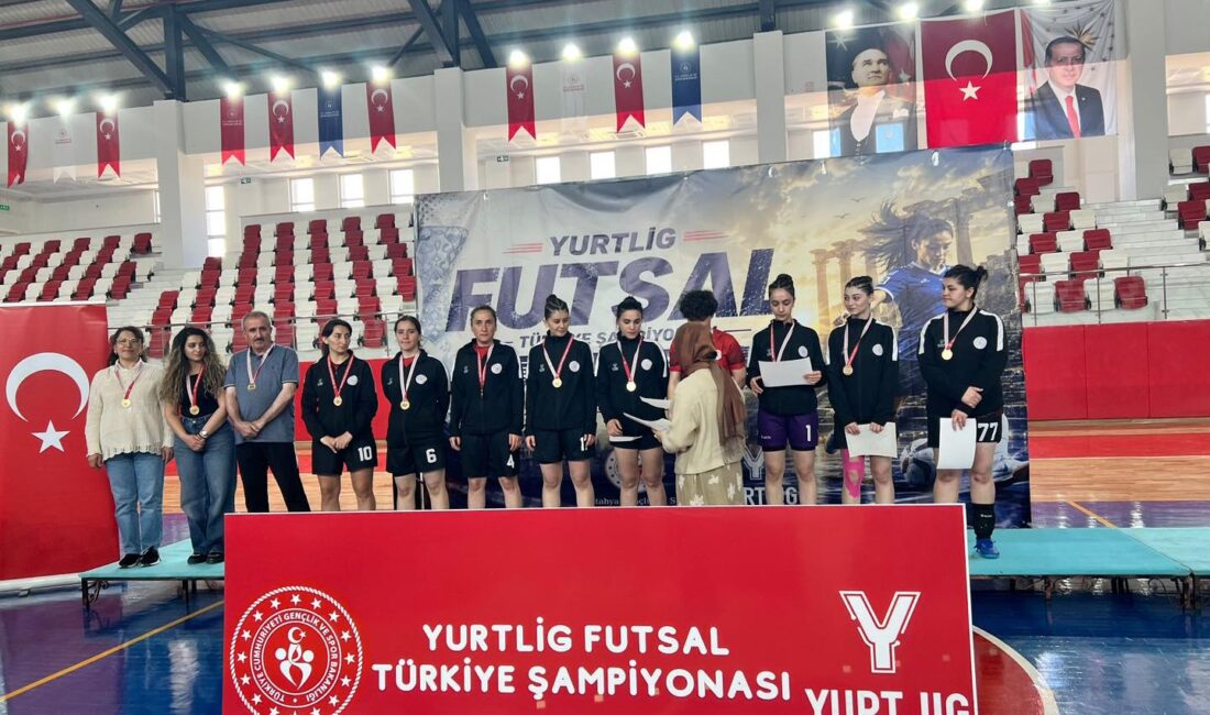 Yozgat Gençlik ve Spor İl Müdürlüğü bünyesinde mücadele eden Kız