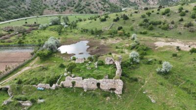 Yozgat’ın Saraykent ilçesinde bulunan Çınçınlı Sultan Hanı, 8 asra dayanan