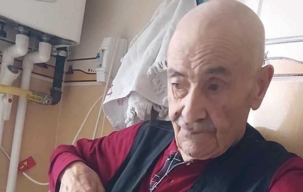 İlçemiz sakinlerinden Erdoğan Kantar’ın babası, Türkiye Cumhuriyeti Devlet Demiryolları’ndan (TCDD)
