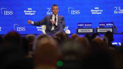 ABD Savunma Bakanı Pete Hegseth, ABD’nin İran’a karşı saldırılara tekrar