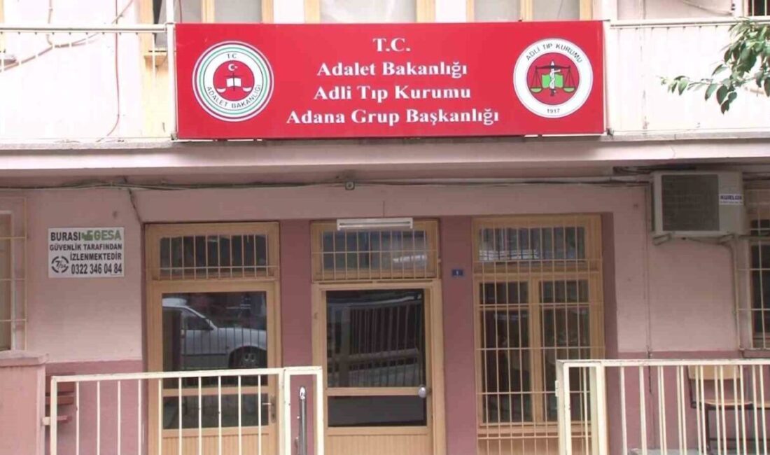 Adana’da 26 yaşındaki bir genç, akşam saatlerinde merkez Seyhan ilçesi