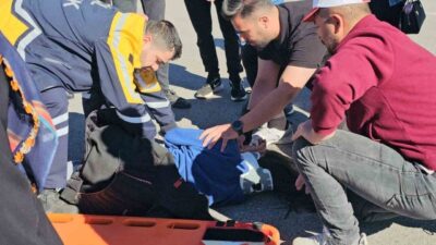 Adilcevaz ilçesinde bayram ziyaretinden dönen insanları taşıyan bir hafif ticari