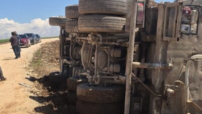 Adıyaman ilinde bir su tankeri kaza yaptı ve devrildi. Olayla
