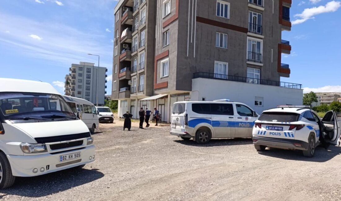 Adıyaman’da, bir kişinin iddiaya göre kız kardeşini tehdit ettiği ve