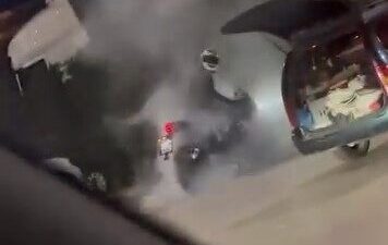 Bir akaryakıt istasyonunda, Bursa’da meydana gelen olayda, motosiklet sürücüsü lastik