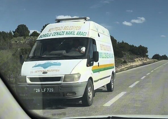 Eskişehir’de, akrabalar arasında arazi anlaşmazlığı sebebiyle çıkan bir kavgada bir