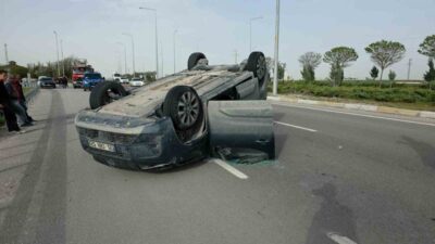 Aksaray’da meydana gelen bir trafik kazasında, hafif ticari araç ile