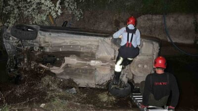 Aksaray’da meydana gelen olayda, bir otomobil sulama kanalına düşerek sürücüsüyle