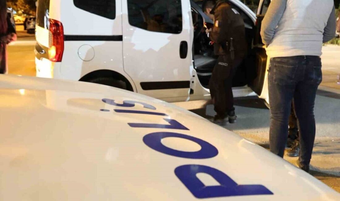 Aksaray’da, İl Emniyet Müdürlüğü trafik ve asayiş ekipleri ile bekçiler