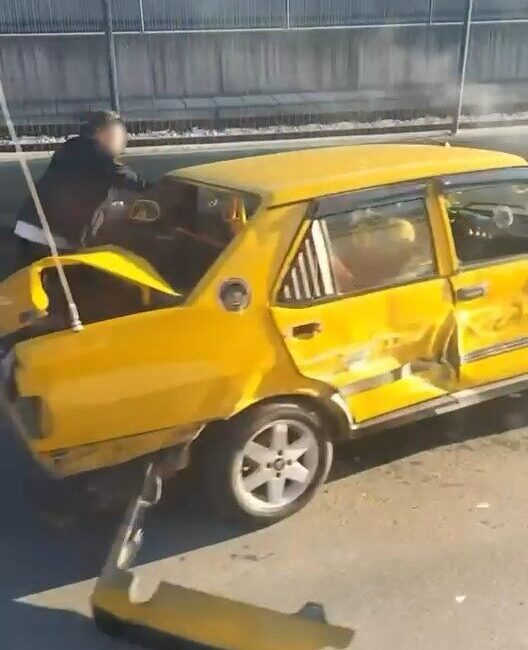 Bursa’da alkollü bir sürücü, seyir halindeyken direksiyon kontrolünü kaybederek yol
