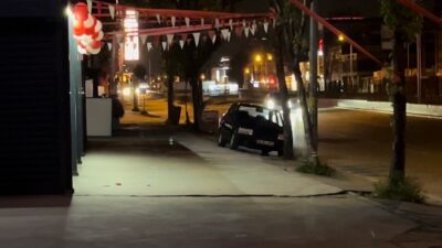 Bursa’da gece saatlerinde ana yol üzerinde yapılan uygulama noktasını fark