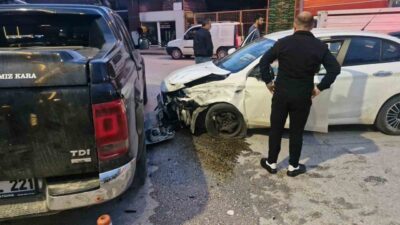 Çorum’un Alaca ilçesinde meydana gelen zincirleme kazada bir kişi yaralandı.
