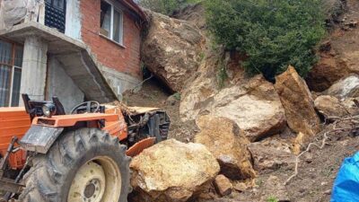 Amasya’nın Taşova ilçesine bağlı Yaylasaray köyünde yaşanan heyelan sonucu, ev
