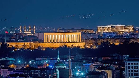 Paris ve Ankara birbirinden çok farklı şehirler olsalar da ikisi