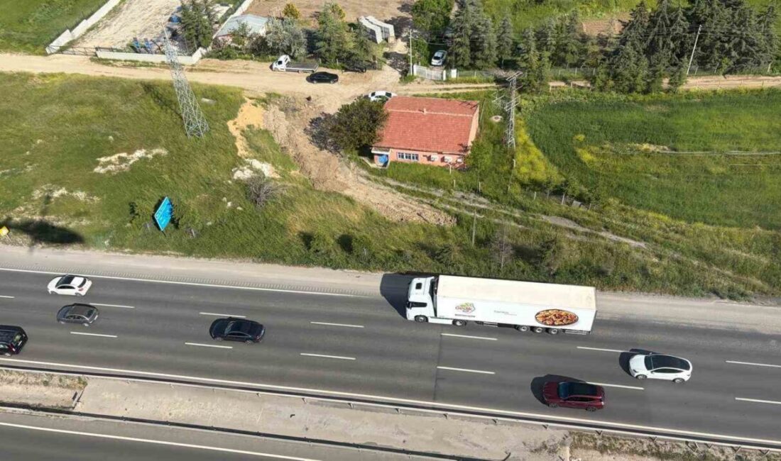 Ankara’da Kurban Bayramı tatili dönüşü sırasında güvenlik tedbirleri kapsamında polis,