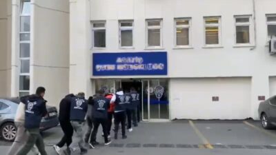 Ankara’da gerçekleştirilen operasyonda, araç sahiplerinden para talep ederek haksız kazanç