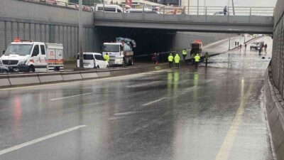 Ankara’nın çeşitli ilçelerinde ani ve şiddetli yağışlar nedeniyle yollar ve