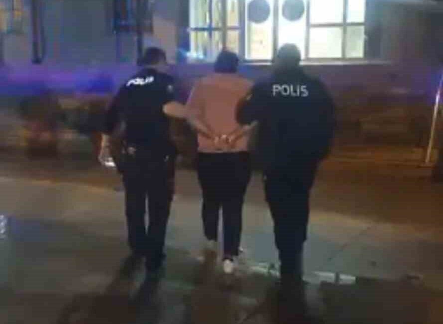 Antakya ilçesinde aranan kişilere yönelik operasyonda hırsızlık suçundan aranan bir